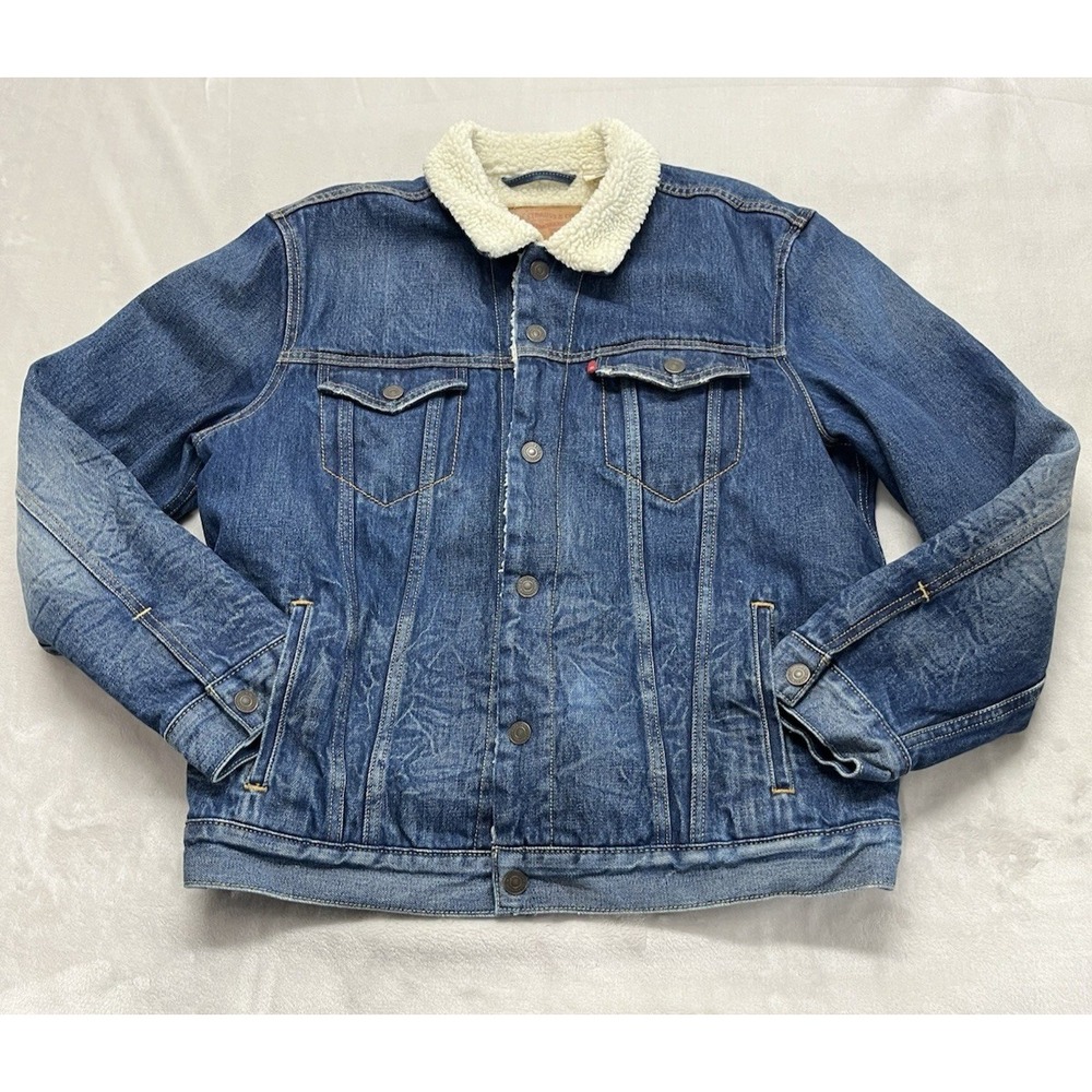 Levis Sherpa Trucker Jacket Men Large Blue Wash Type III Snap Button Whisker